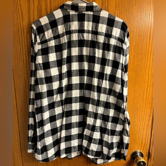 Eddie Bauer Button Down Long Sleeve Flannel - Picture 6 of 13